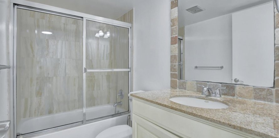Condominio en Boca Raton, Florida, 2 dormitorios № 1136460