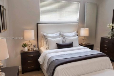 House in Lauderdale Lakes, Florida 2 bedrooms, 112.69 sq.m. № 1984301 - photo 5