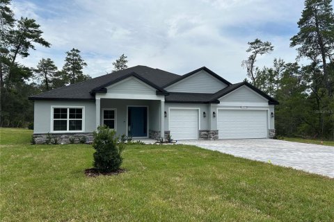 House in Beverly Hills, Florida 4 bedrooms, 230.21 sq.m. № 2277922 - photo 3