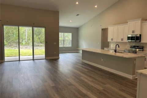 House in Beverly Hills, Florida 4 bedrooms, 230.21 sq.m. № 2277922 - photo 4