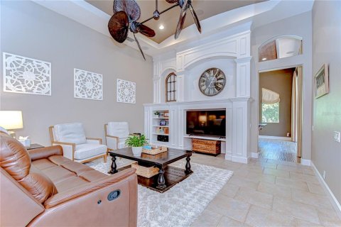 House in Land O' Lakes, Florida 4 bedrooms, 325.16 sq.m. № 1681893 - photo 23