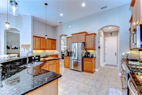 House in Land O' Lakes, Florida 4 bedrooms, 325.16 sq.m. № 1681893 - photo 17