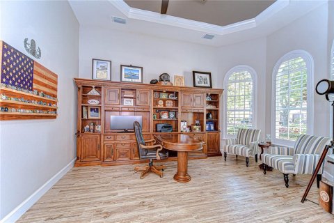 House in Land O' Lakes, Florida 4 bedrooms, 325.16 sq.m. № 1681893 - photo 9