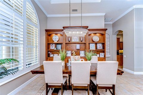 House in Land O' Lakes, Florida 4 bedrooms, 325.16 sq.m. № 1681893 - photo 12