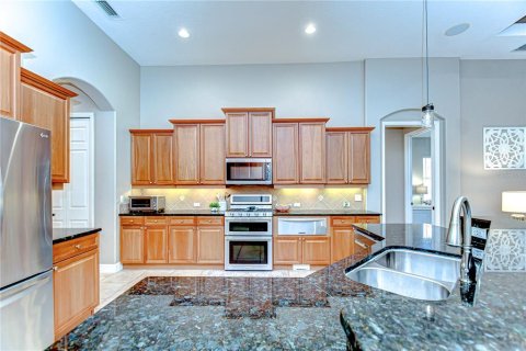 House in Land O' Lakes, Florida 4 bedrooms, 325.16 sq.m. № 1681893 - photo 19