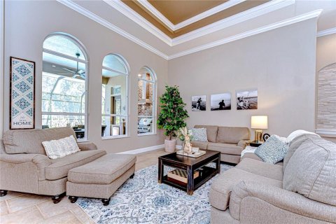 House in Land O' Lakes, Florida 4 bedrooms, 325.16 sq.m. № 1681893 - photo 14