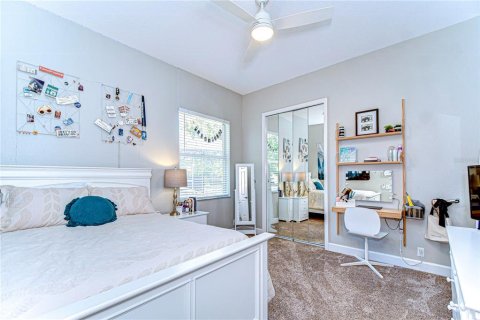 House in Land O' Lakes, Florida 4 bedrooms, 325.16 sq.m. № 1681893 - photo 30