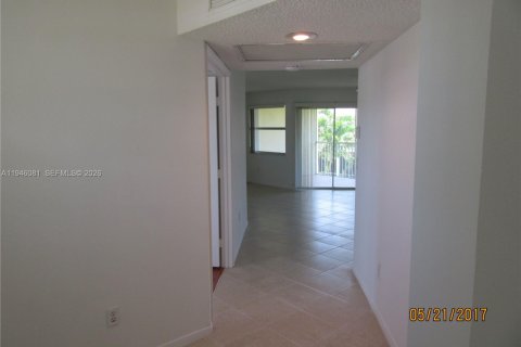Copropriété à louer à Homestead, Floride: 2 chambres, 96.62 m2 № 2002430 - photo 5