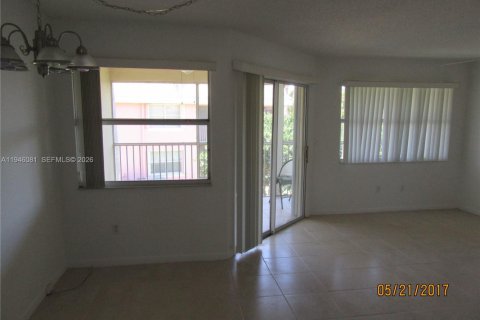 Copropriété à louer à Homestead, Floride: 2 chambres, 96.62 m2 № 2002430 - photo 8