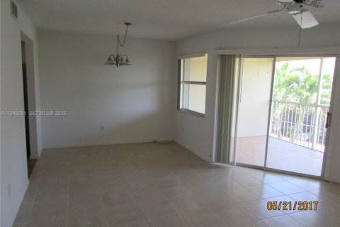 Copropriété à louer à Homestead, Floride: 2 chambres, 96.62 m2 № 2002430 - photo 6