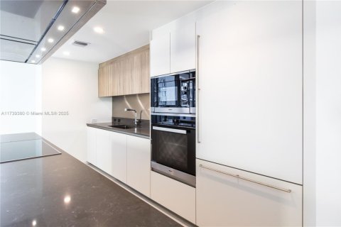 Copropriété à vendre à Miami, Floride: 2 chambres, 123.93 m2 № 1710051 - photo 22