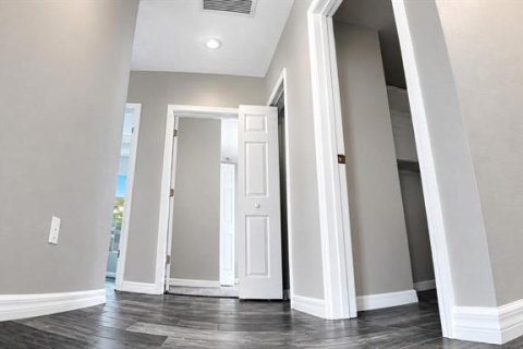 Villa ou maison à vendre à Port Charlotte, Floride: 3 chambres, 223.89 m2 № 2413410 - photo 21