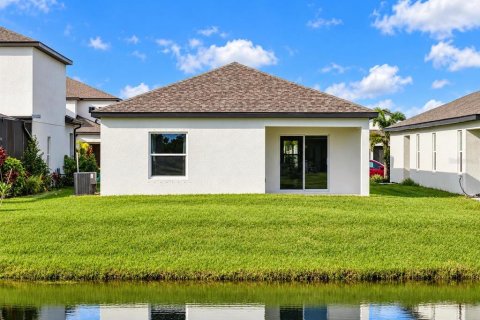 Villa ou maison à vendre à Port Charlotte, Floride: 3 chambres, 223.89 m2 № 2413410 - photo 3