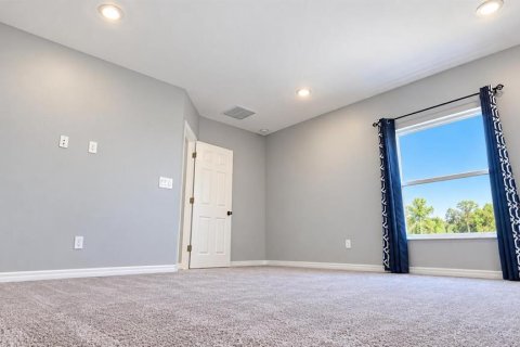 Villa ou maison à vendre à Port Charlotte, Floride: 3 chambres, 223.89 m2 № 2413410 - photo 9