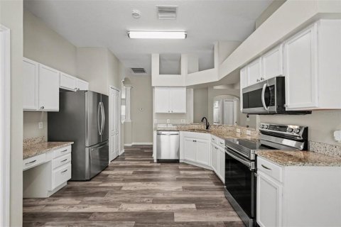 Casa en venta en Tampa, Florida, 4 dormitorios, 198.72 m2 № 2388749 - foto 5