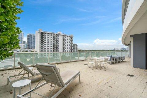 Condo in Fort Lauderdale, Florida, 2 bedrooms № 2406199 - photo 16