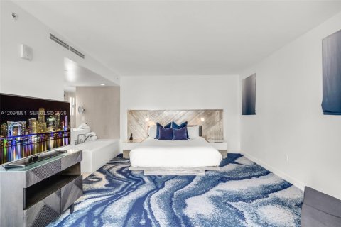 Condo in Fort Lauderdale, Florida, 2 bedrooms № 2406199 - photo 13