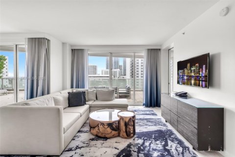 Condo in Fort Lauderdale, Florida, 2 bedrooms № 2406199 - photo 3