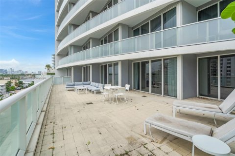 Condo in Fort Lauderdale, Florida, 2 bedrooms № 2406199 - photo 17