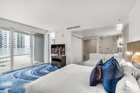 Condo in Fort Lauderdale, Florida, 2 bedrooms № 2406199 - photo 14