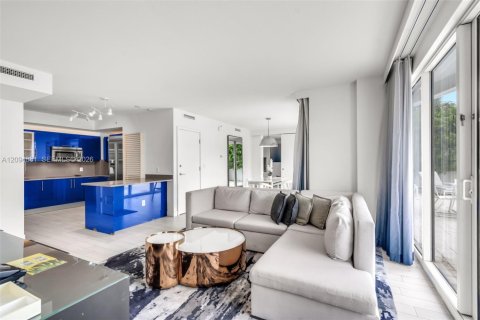 Condo in Fort Lauderdale, Florida, 2 bedrooms № 2406199 - photo 5