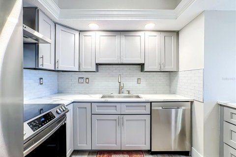 Copropriété à vendre à Sarasota, Floride: 2 chambres, 114.46 m2 № 2386609 - photo 12