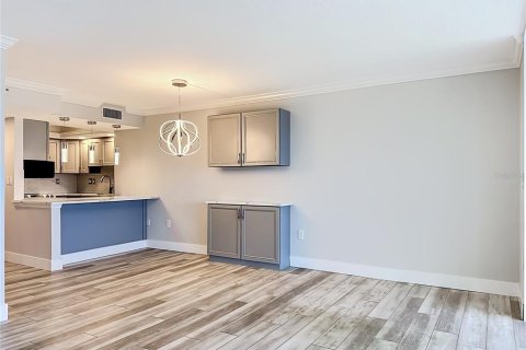 Copropriété à vendre à Sarasota, Floride: 2 chambres, 114.46 m2 № 2386609 - photo 18