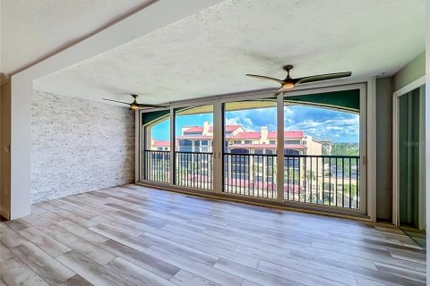 Copropriété à vendre à Sarasota, Floride: 2 chambres, 114.46 m2 № 2386609 - photo 8