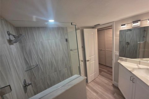 Copropriété à vendre à Sarasota, Floride: 2 chambres, 114.46 m2 № 2386609 - photo 25