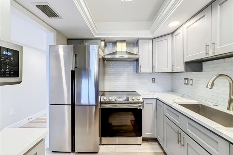Copropriété à vendre à Sarasota, Floride: 2 chambres, 114.46 m2 № 2386609 - photo 14