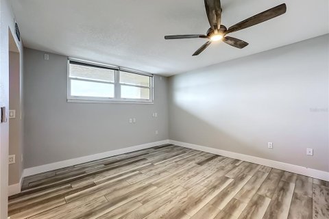 Copropriété à vendre à Sarasota, Floride: 2 chambres, 114.46 m2 № 2386609 - photo 22