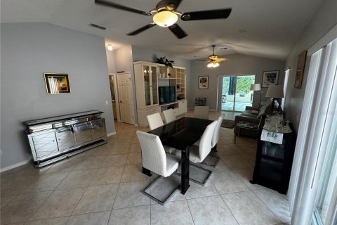 Villa ou maison à louer à Lady Lake, Floride: 2 chambres, 111.39 m2 № 2100045 - photo 3