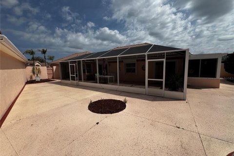 Villa ou maison à louer à Lady Lake, Floride: 2 chambres, 111.39 m2 № 2100045 - photo 17