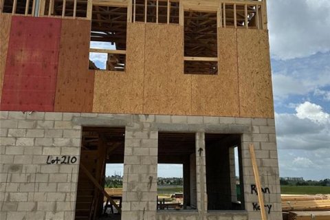 Townhouse in Winter Garden, Florida 4 bedrooms, 171.5 sq.m. № 1808793 - photo 2