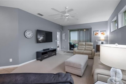 Casa en venta en Leesburg, Florida, 3 dormitorios, 148.74 m2 № 1917666 - foto 9