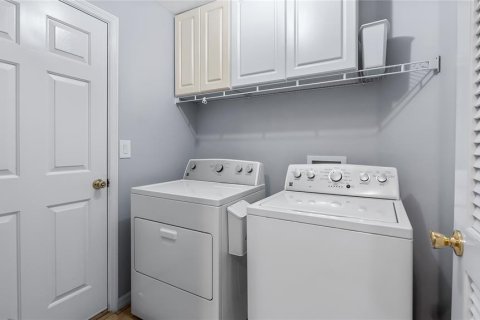 Casa en venta en Leesburg, Florida, 3 dormitorios, 148.74 m2 № 1917666 - foto 25