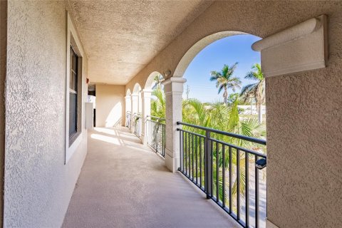 Condominio en venta en Punta Gorda, Florida, 2 dormitorios, 171.03 m2 № 1543298 - foto 4