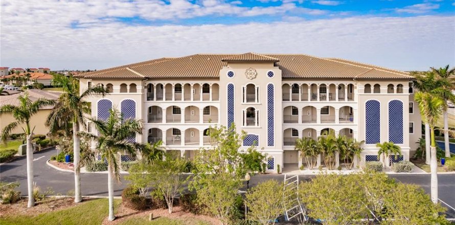 Condo in Punta Gorda, Florida, 2 bedrooms № 1543298