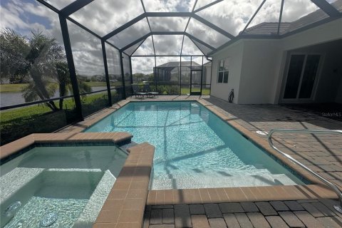 Villa ou maison à louer à Punta Gorda, Floride: 3 chambres, 190.08 m2 № 2104788 - photo 2