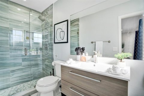 Casa en venta en Deerfield Beach, Florida, 4 dormitorios, 179.67 m2 № 2011668 - foto 27