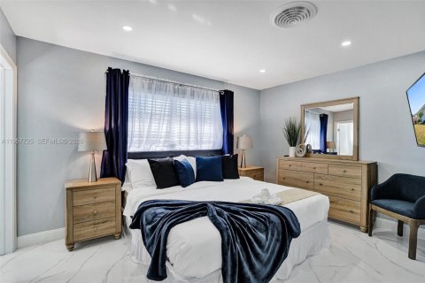 Casa en venta en Deerfield Beach, Florida, 4 dormitorios, 179.67 m2 № 2011668 - foto 25