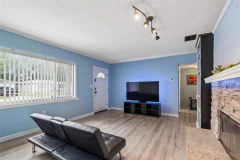 House in Clearwater, Florida 2 bedrooms, 127.37 sq.m. № 2094530 - photo 7