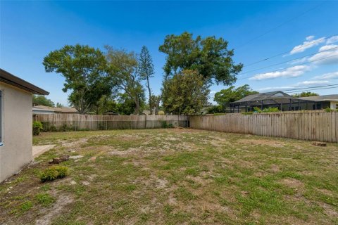 House in Clearwater, Florida 2 bedrooms, 127.37 sq.m. № 2094530 - photo 28
