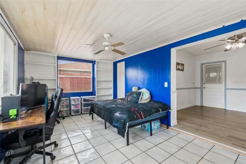 House in Clearwater, Florida 2 bedrooms, 127.37 sq.m. № 2094530 - photo 15