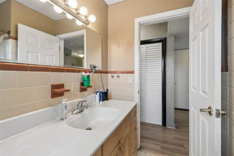 House in Clearwater, Florida 2 bedrooms, 127.37 sq.m. № 2094530 - photo 20