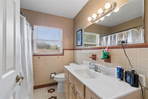 House in Clearwater, Florida 2 bedrooms, 127.37 sq.m. № 2094530 - photo 19