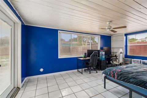 House in Clearwater, Florida 2 bedrooms, 127.37 sq.m. № 2094530 - photo 14