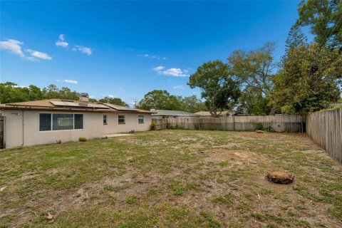 House in Clearwater, Florida 2 bedrooms, 127.37 sq.m. № 2094530 - photo 27