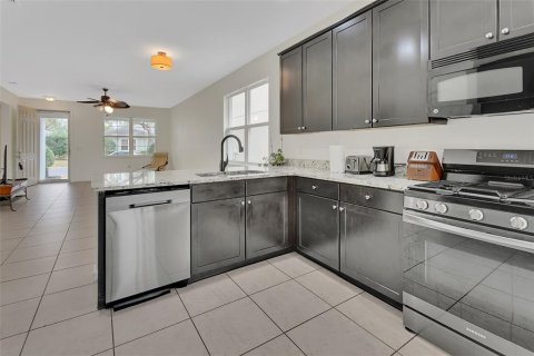 House in DeLand, Florida 3 bedrooms, 153.29 sq.m. № 1508119 - photo 11