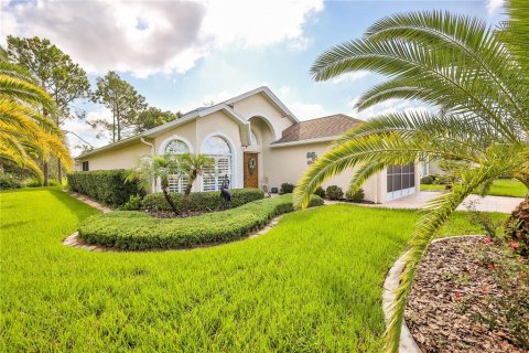 House in Spring Hill, Florida 3 bedrooms, 160.54 sq.m. № 1853663 - photo 2